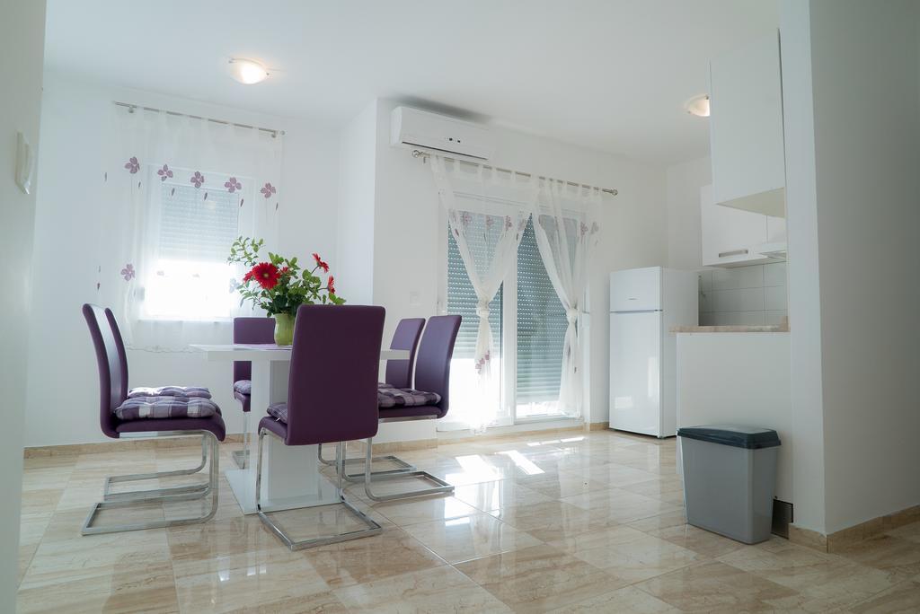 Apartmani Ruzica Makarska Luaran gambar