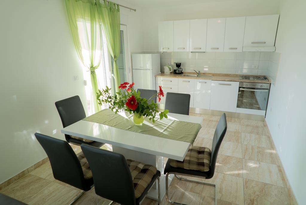 Apartmani Ruzica Makarska Luaran gambar